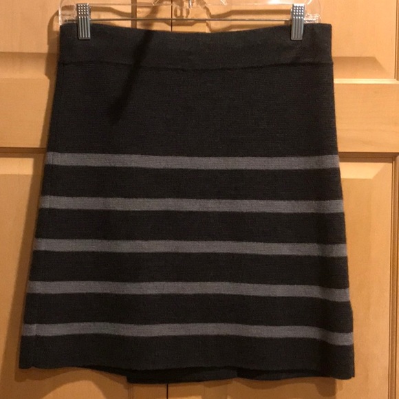 LOFT skirt - Picture 4 of 5